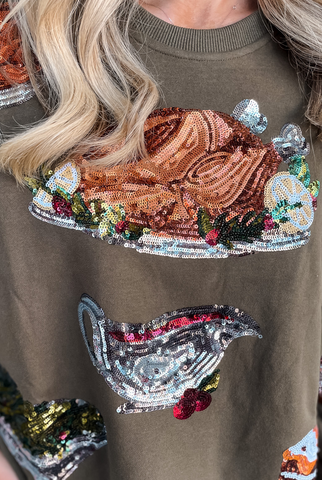 Queen Of Sparkles - Thanksgiving Dinner Sweatshirt -Olive