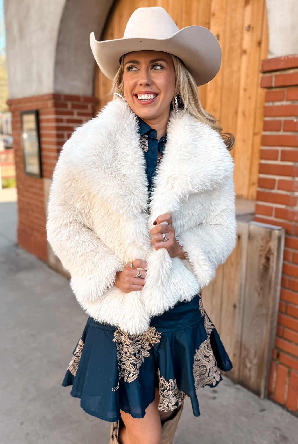 Lucky Lady Fur Coat - Ivory