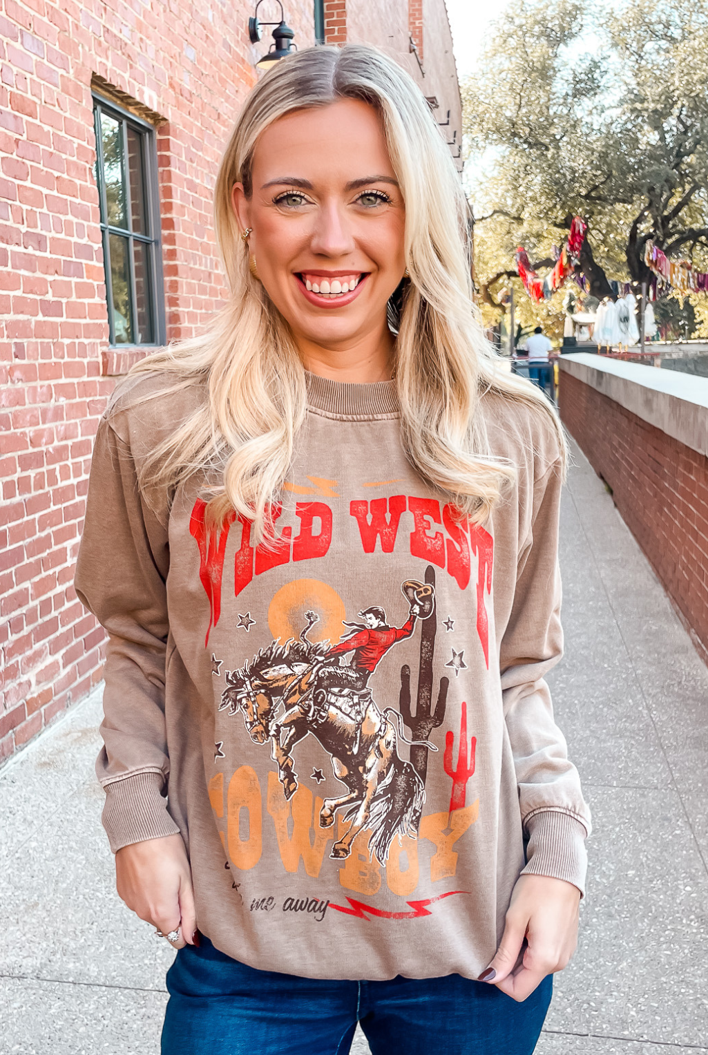 Wild West Cowboy Sweatshirt - Taupe