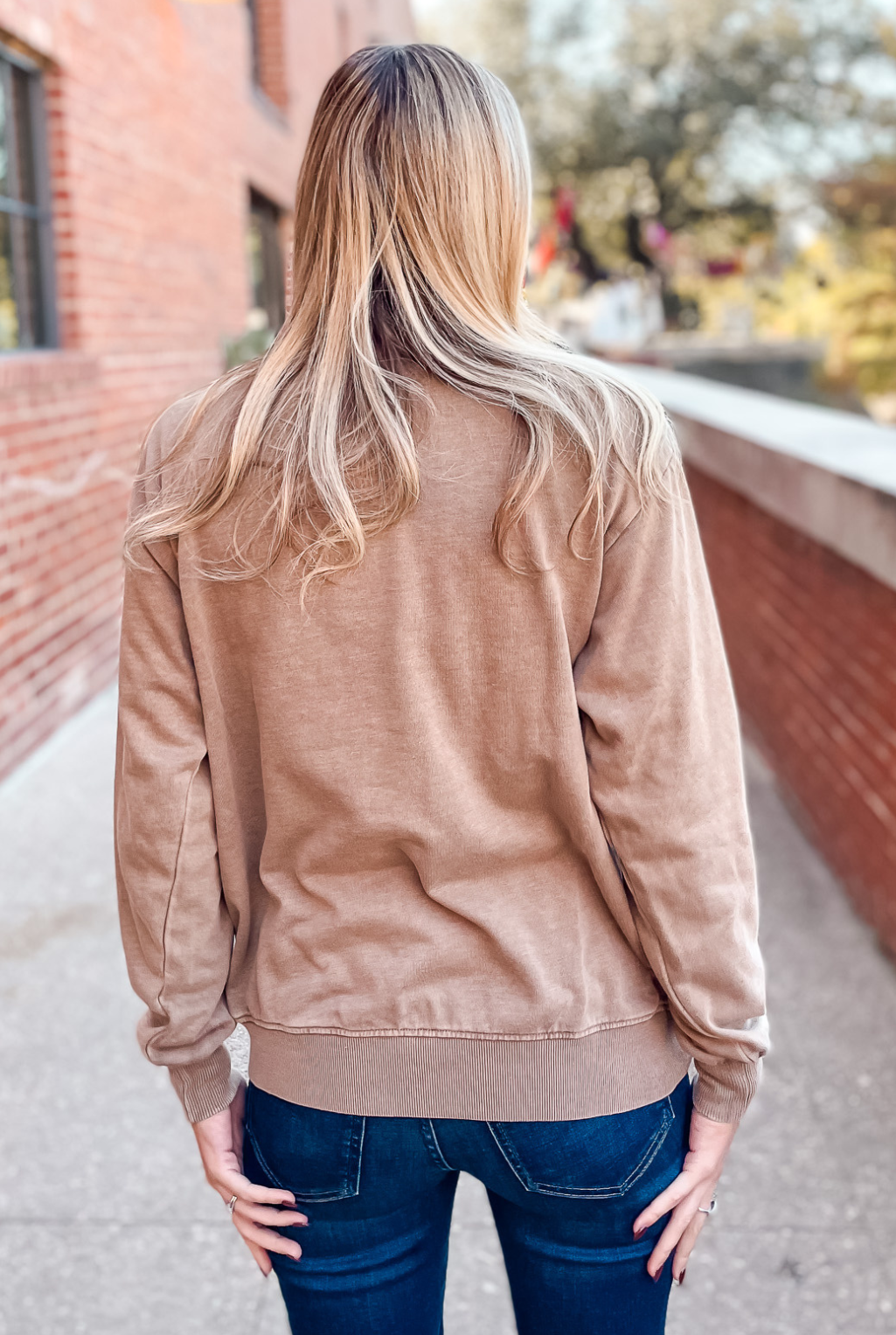 Wild West Cowboy Sweatshirt - Taupe